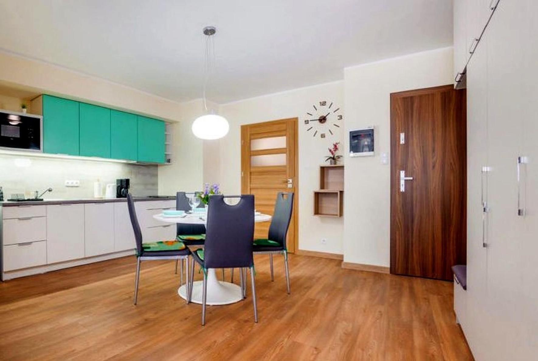 Apartament Spoko, Basen, Sauna, Aneks Kuchenny, Morze 300M Kolobrzeg Bagian luar foto
